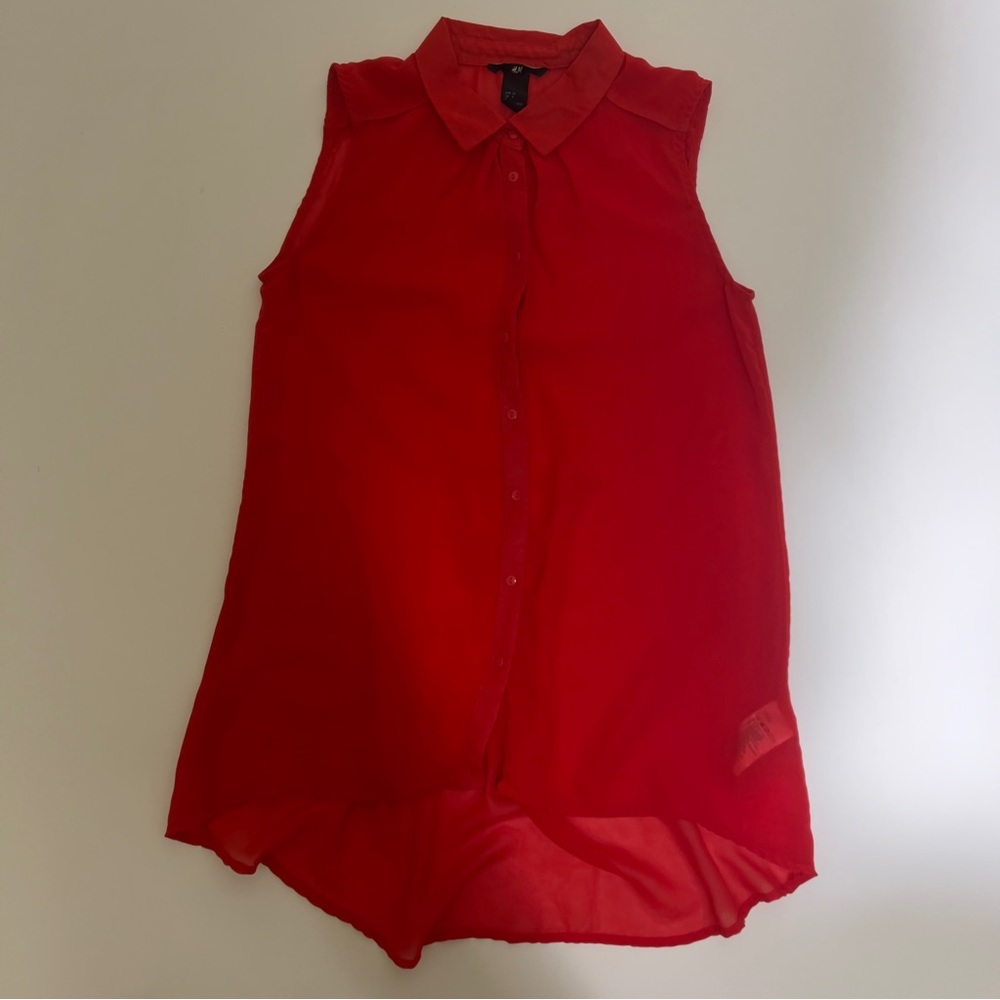 H&M Red Sleeveless High-Low Button-Up Blouse